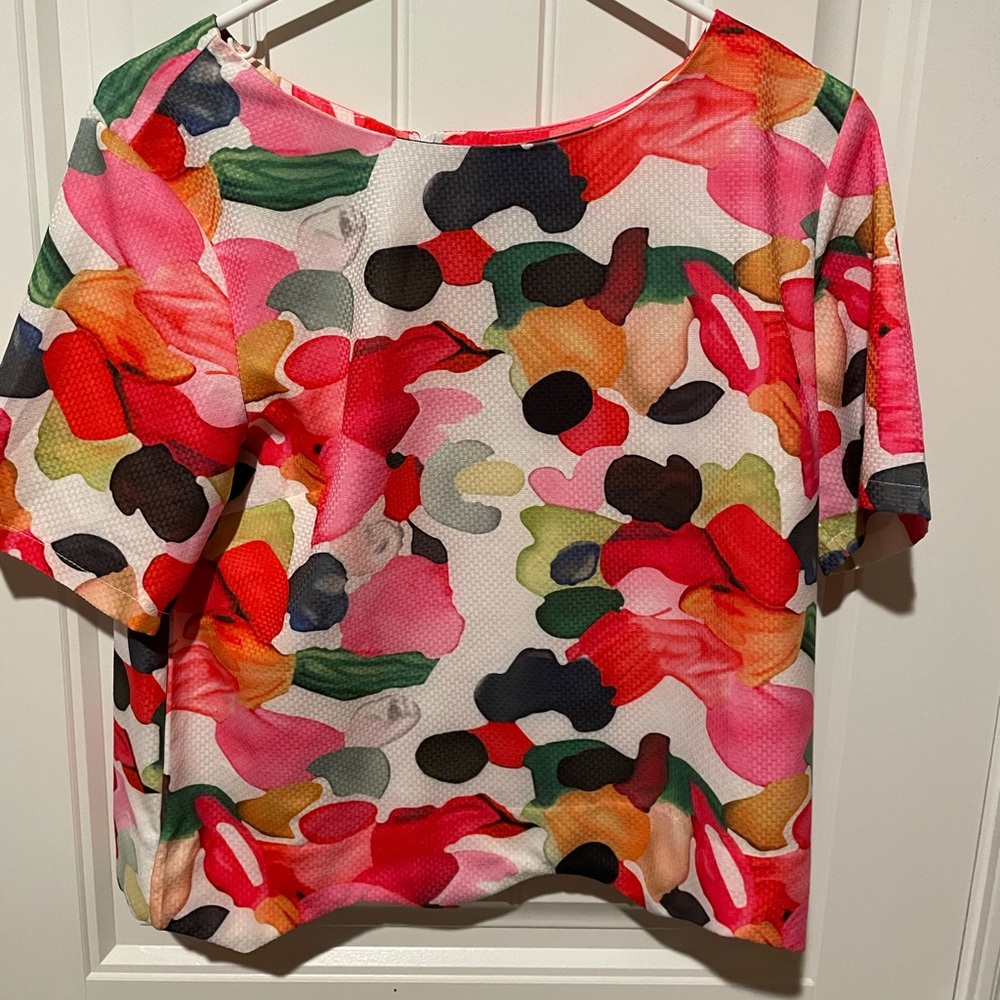 Colorful boutique short sleeve blouse